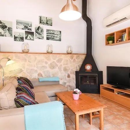 Sis Quartons Holiday home